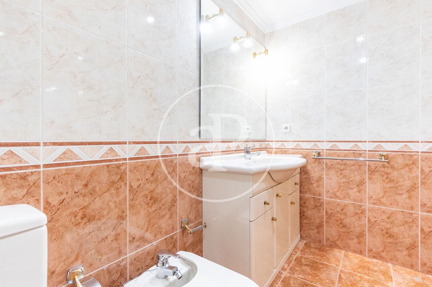 4 sovrum Lägenhet att hyra i Valencia stad - 1 700 € (Ref: 10041238)