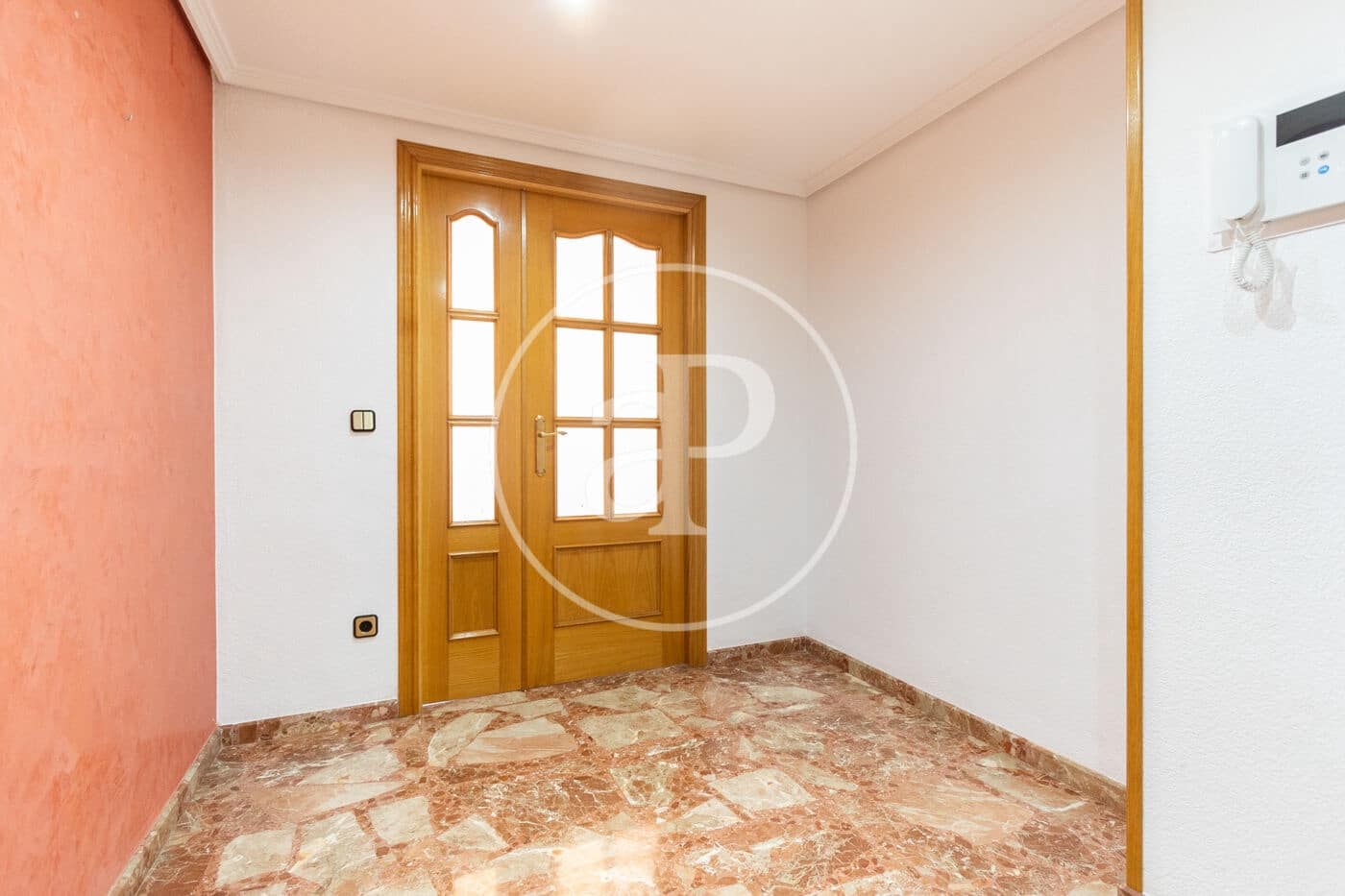 4 sovrum Lägenhet att hyra i Valencia stad - 1 700 € (Ref: 10041238)