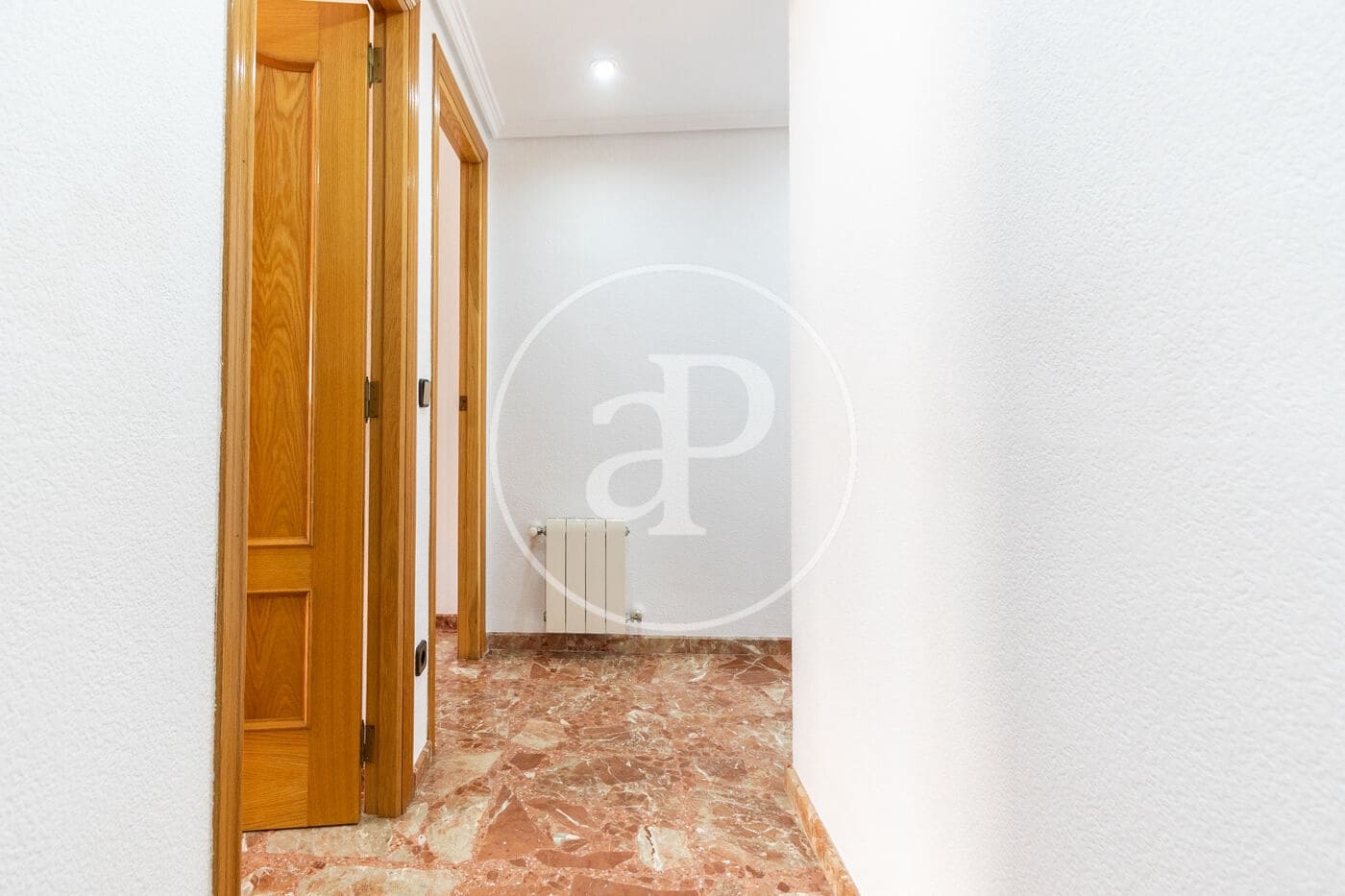 4 sovrum Lägenhet att hyra i Valencia stad - 1 700 € (Ref: 10041238)