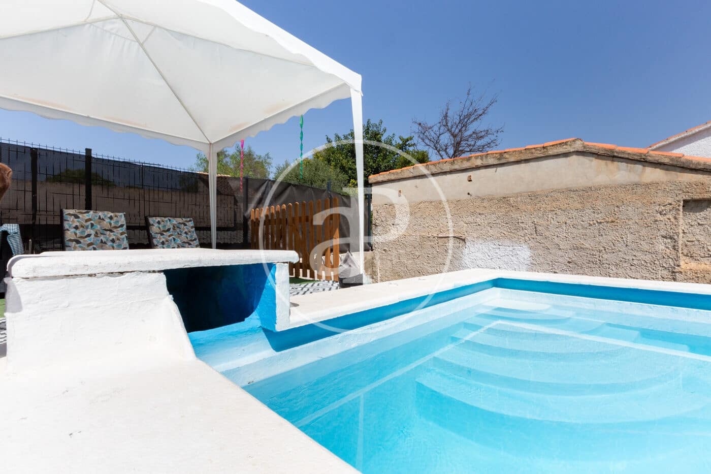 3 sovrum Villa till salu i La Pobla de Vallbona med pool - 350 000 € (Ref: 10043124)