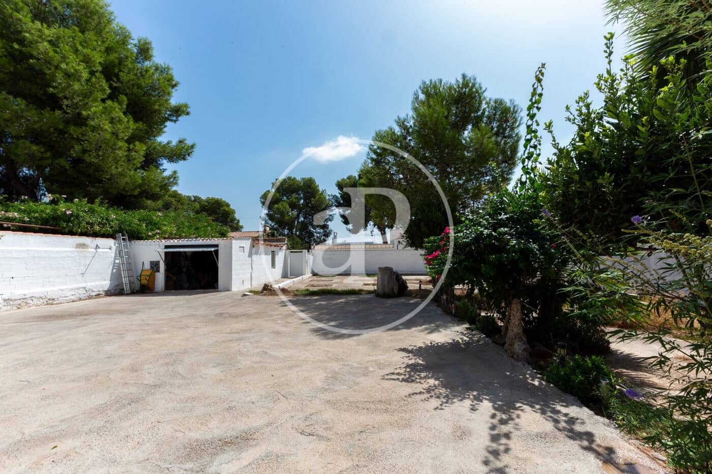 3 sovrum Villa till salu i La Pobla de Vallbona med pool - 350 000 € (Ref: 10043124)