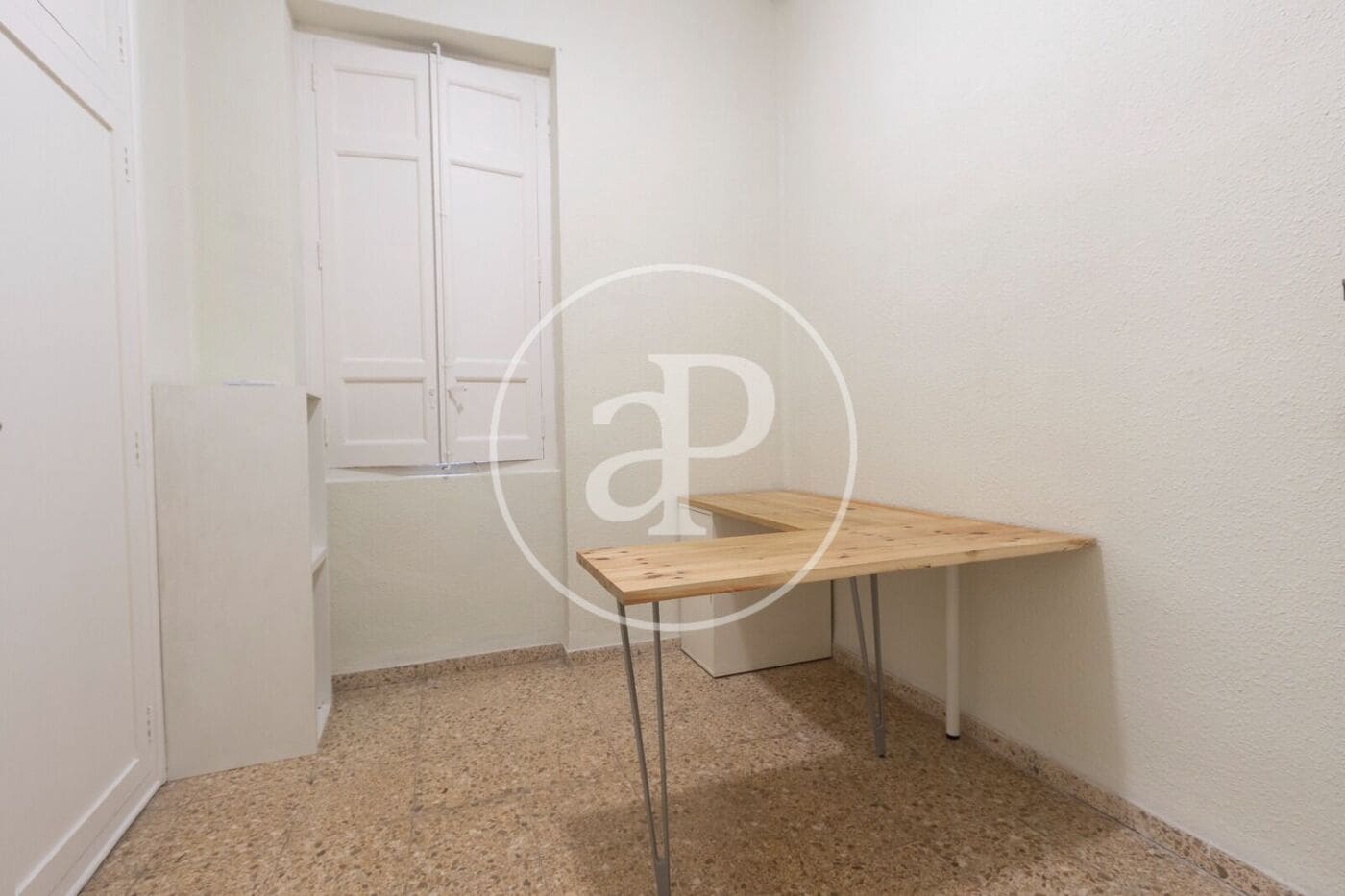 Apartamento de 4 habitaciones en València ciudad en alquiler - 2.300 € (Ref: 10044909)