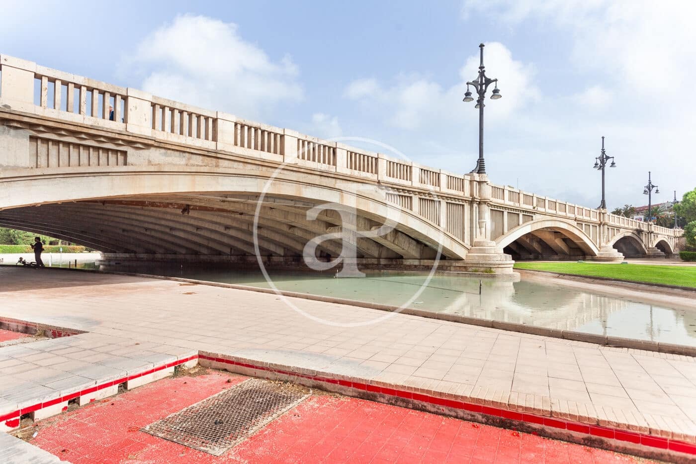 Apartamento de 4 habitaciones en València ciudad en alquiler - 2.300 € (Ref: 10044909)