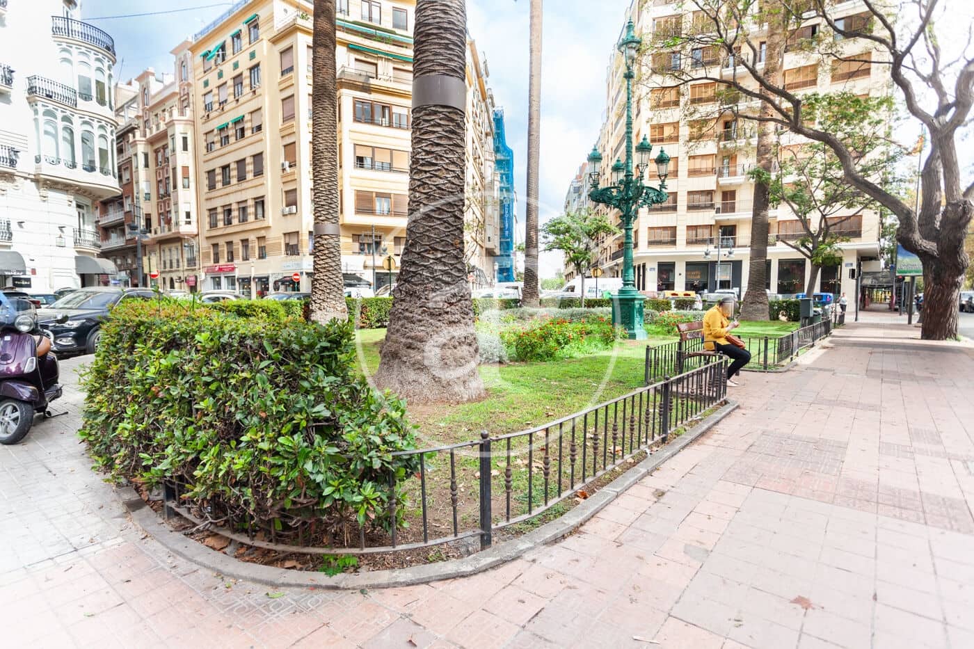 Apartamento de 4 habitaciones en València ciudad en alquiler - 2.300 € (Ref: 10044909)