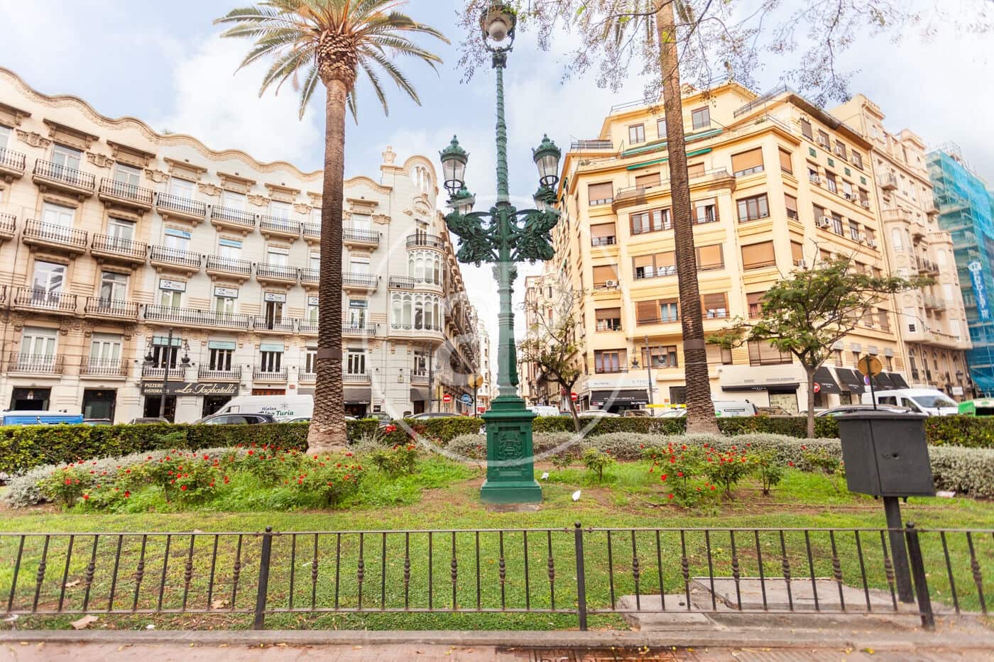 Apartamento de 4 habitaciones en València ciudad en alquiler - 2.300 € (Ref: 10044909)