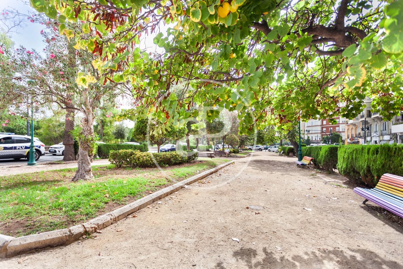 Apartamento de 4 habitaciones en València ciudad en alquiler - 2.300 € (Ref: 10044909)