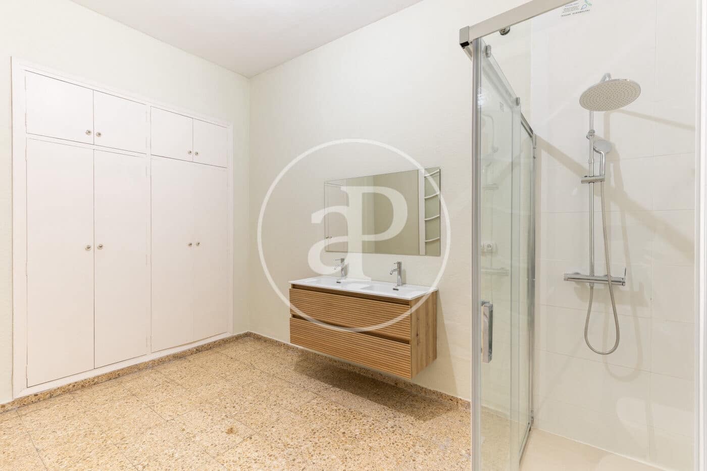 4 bedroom Apartment for rent in Valencia city - € 2,300 (Ref: 10044909)