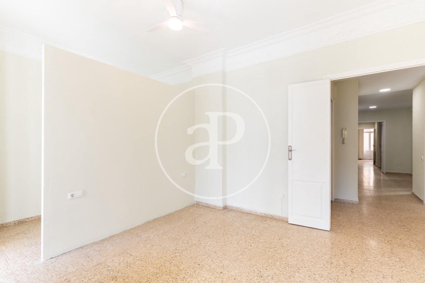 4 bedroom Apartment for rent in Valencia city - € 2,300 (Ref: 10044909)