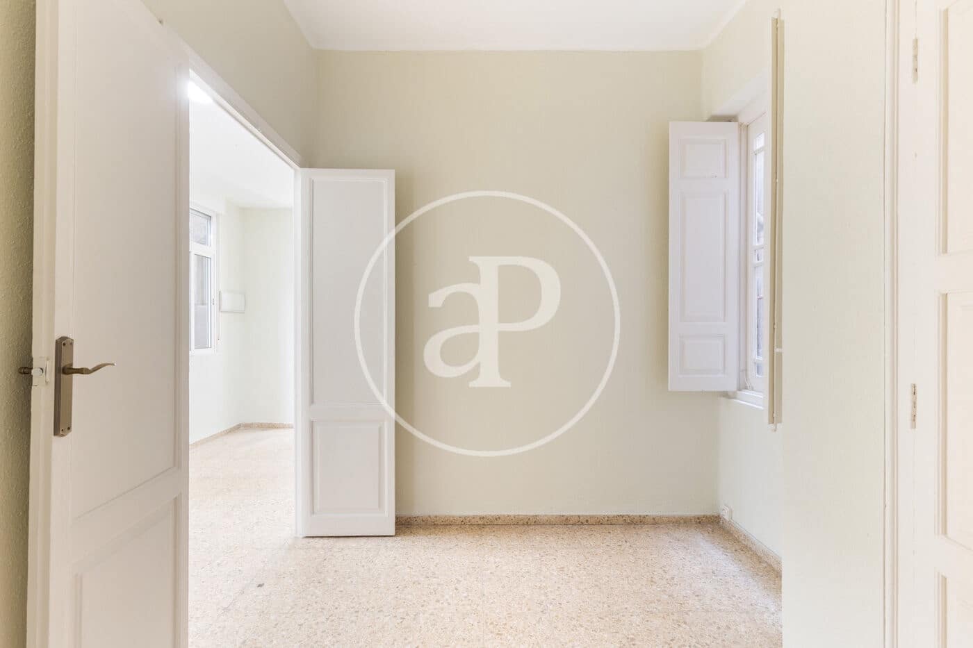 4 bedroom Apartment for rent in Valencia city - € 2,300 (Ref: 10044909)