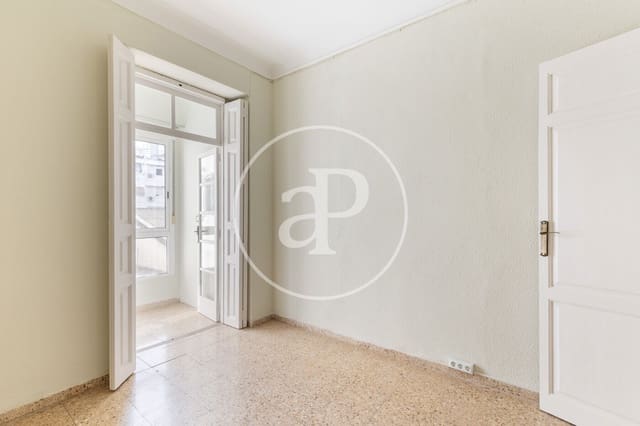 4 slaapkamer Appartement te huur in La Gran Via, Valencia stad - € 2.300 (Ref: 10044909)