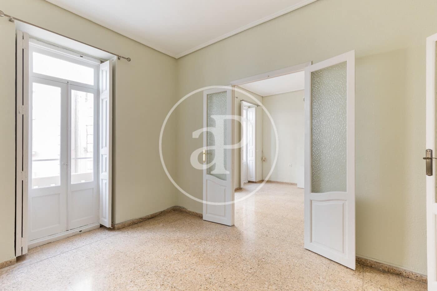 4 bedroom Apartment for rent in Valencia city - € 2,300 (Ref: 10044909)