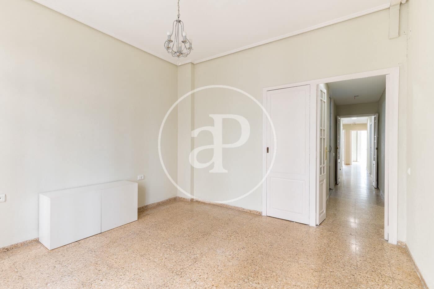 4 bedroom Apartment for rent in Valencia city - € 2,300 (Ref: 10044909)