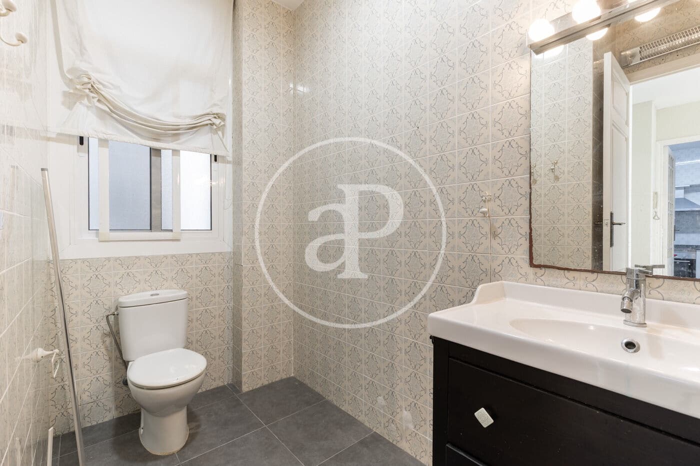 4 bedroom Apartment for rent in Valencia city - € 2,300 (Ref: 10044909)
