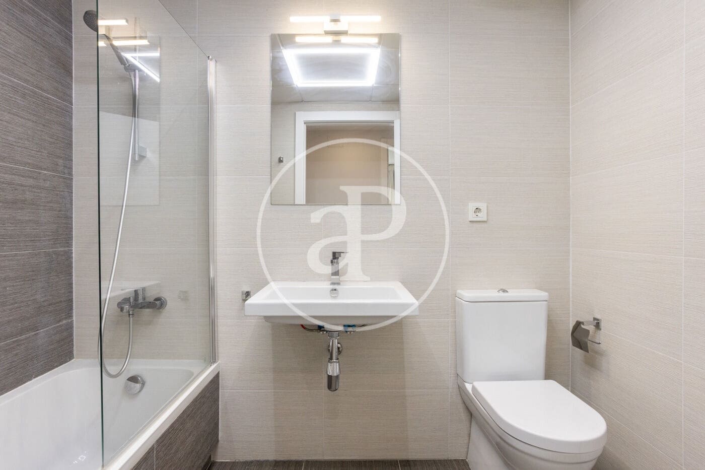 3 makuuhuone Huoneisto myytävänä paikassa Valencia kaupunki mukana uima-altaan - 630 000 € (Ref: 10047430)