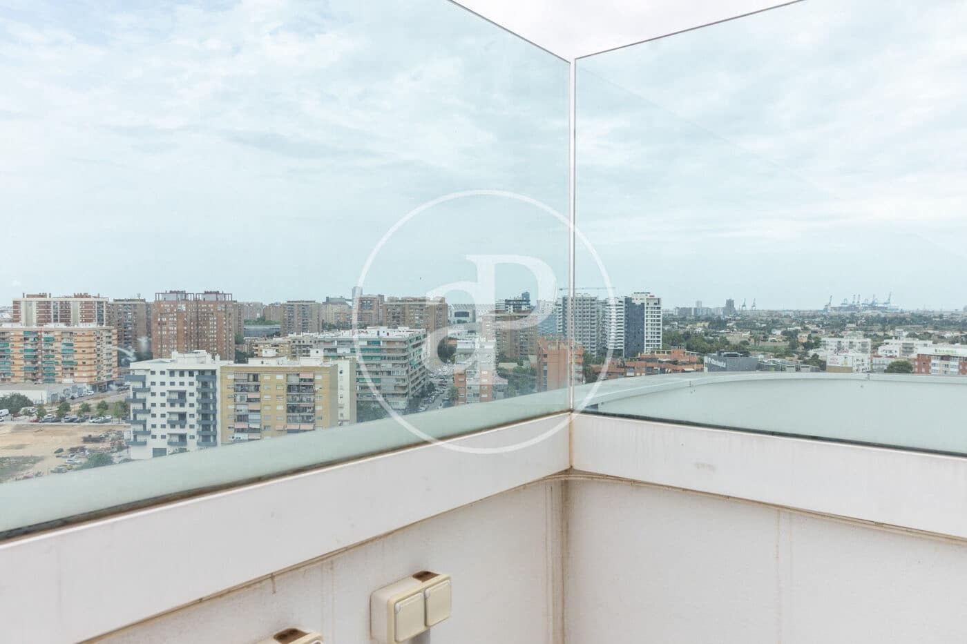 3 makuuhuone Huoneisto myytävänä paikassa Valencia kaupunki mukana uima-altaan - 630 000 € (Ref: 10047430)