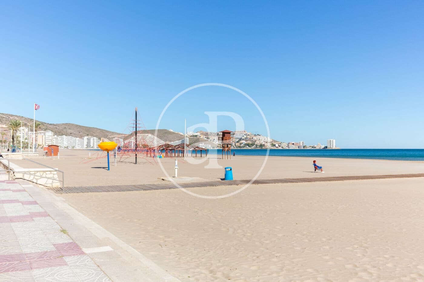 2 sovrum Lägenhet att hyra i Cullera med pool - 1 200 € (Ref: 10047431)