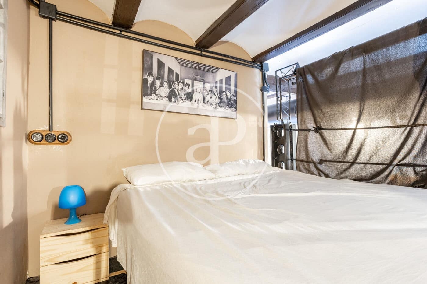 Chalet de 8 habitaciones en València ciudad en venta - 879.000 € (Ref: 10049408)