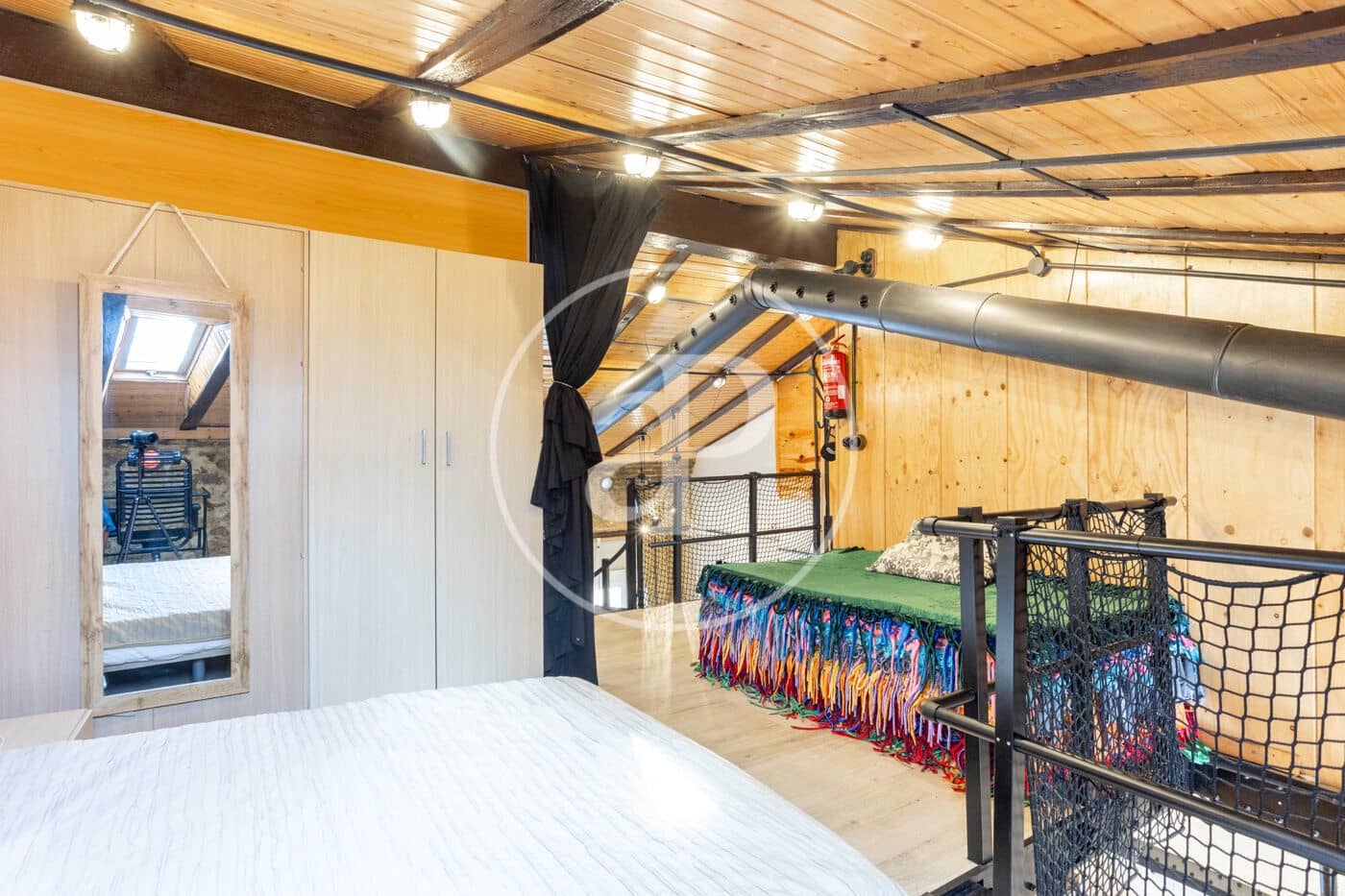 Chalet de 8 habitaciones en València ciudad en venta - 879.000 € (Ref: 10049408)