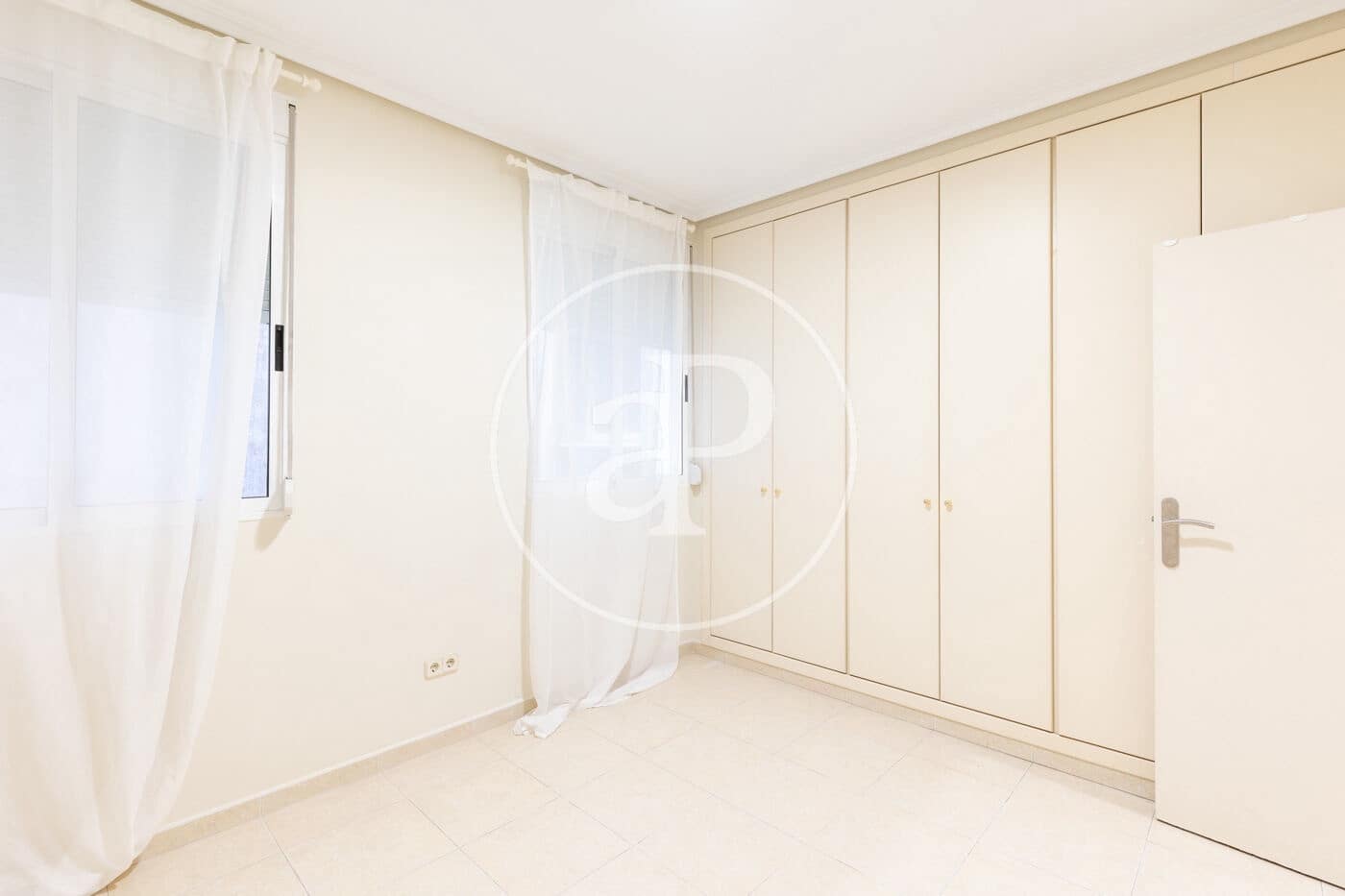 2 camera da letto Appartamento da affittare in Valencia citta - 1.700 € (Rif: 10049409)