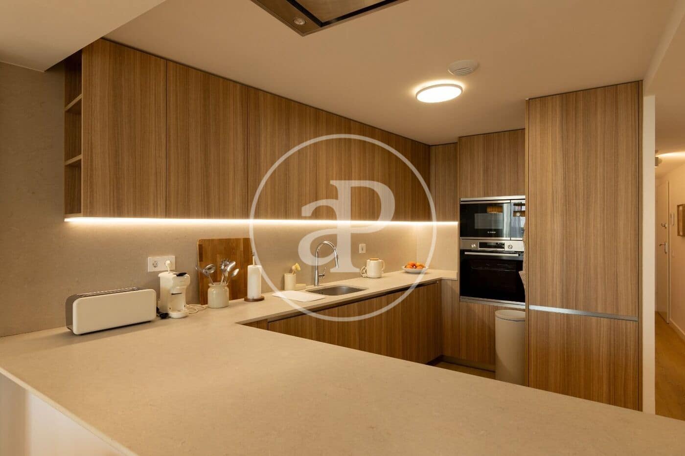 3 bedroom Apartment for rent in Valencia city - € 2,250 (Ref: 10059245)