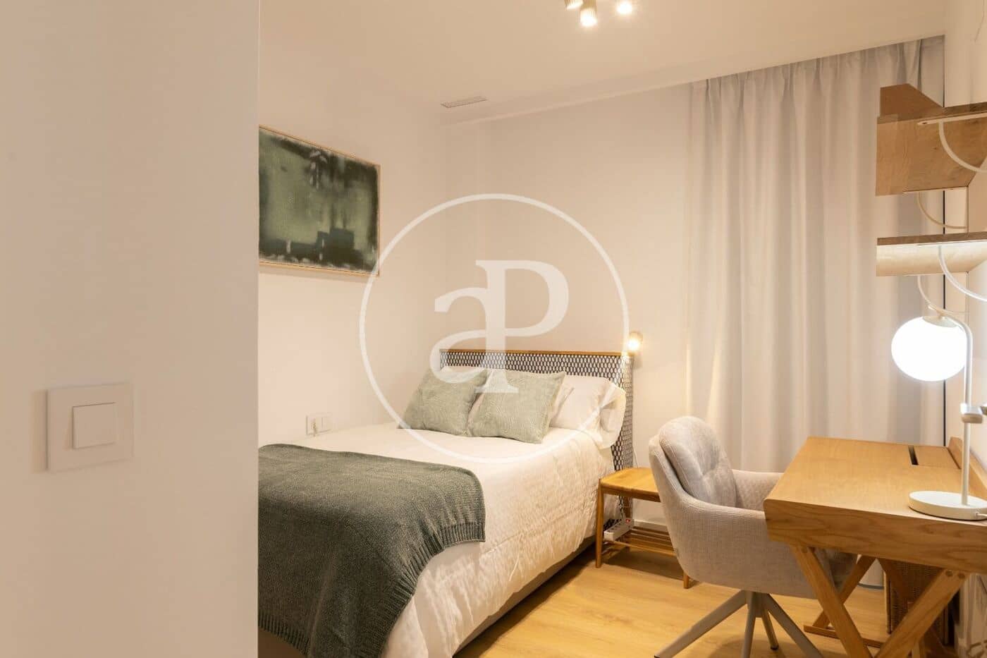 3 bedroom Apartment for rent in Valencia city - € 2,250 (Ref: 10059245)