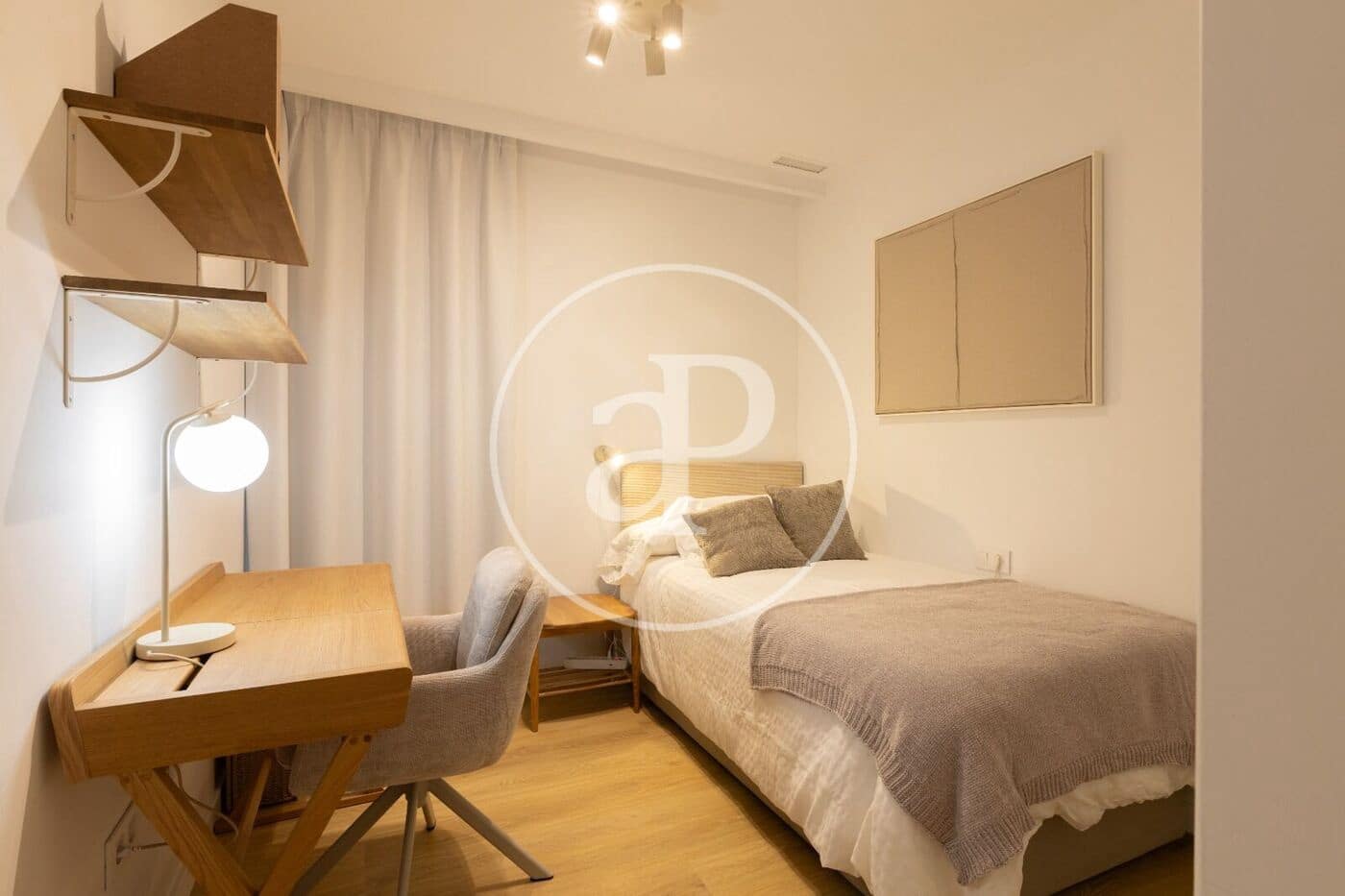 3 bedroom Apartment for rent in Valencia city - € 2,250 (Ref: 10059245)
