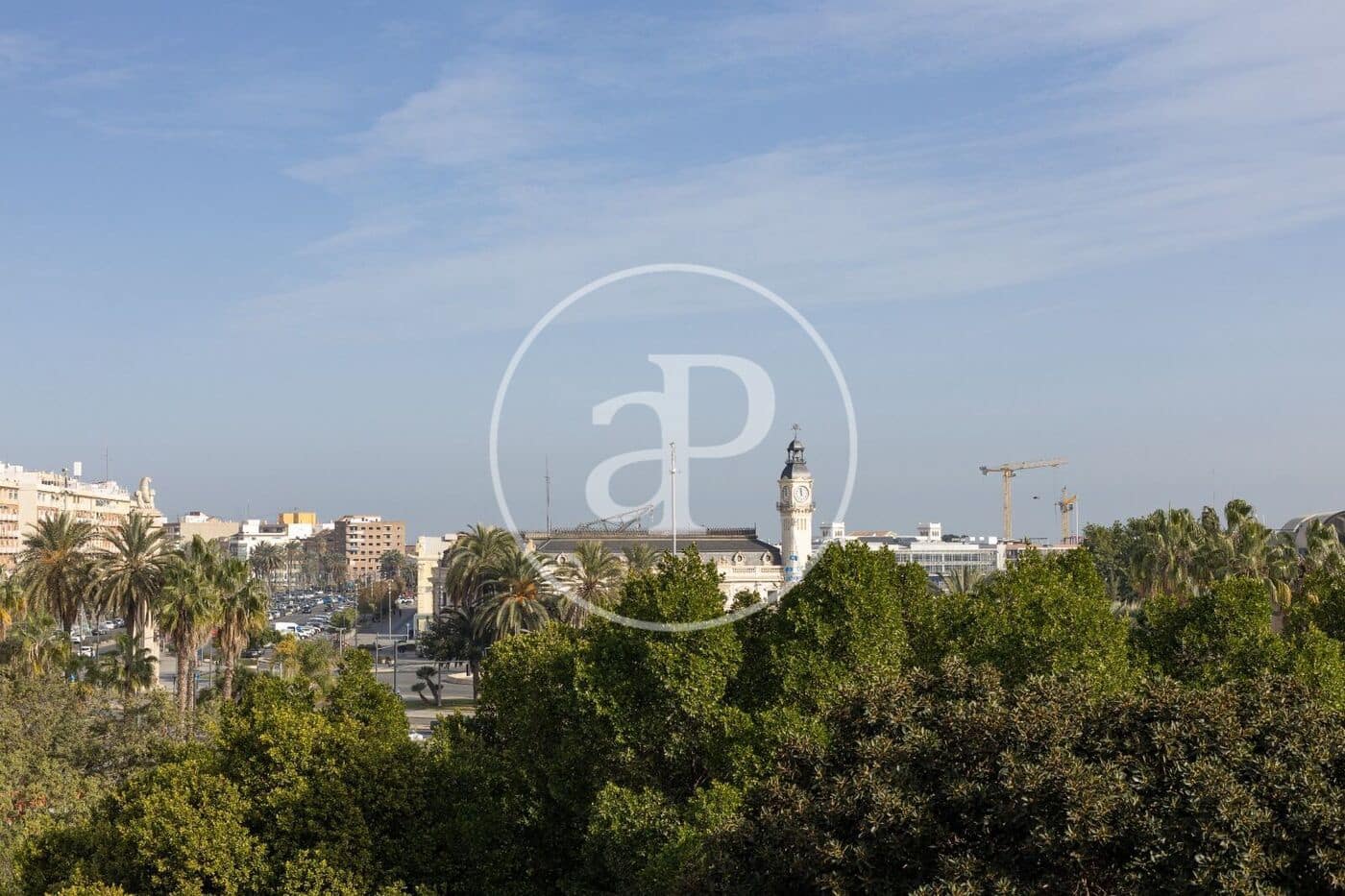 3 bedroom Apartment for rent in Valencia city - € 2,250 (Ref: 10059245)