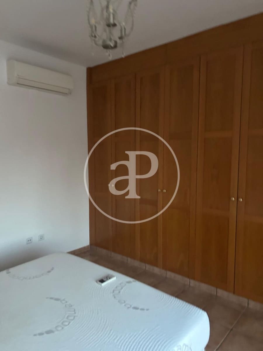 Apartamento de 4 habitaciones en Riba-roja de Túria en alquiler con piscina garaje - 2.700 € (Ref: 10062095)