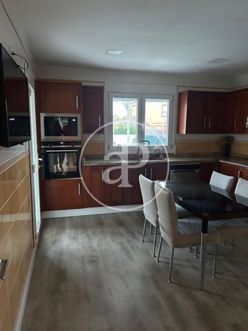Apartamento de 4 habitaciones en Riba-roja de Túria en alquiler con piscina garaje - 2.700 € (Ref: 10062095)