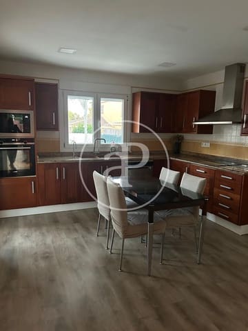 Apartamento de 4 habitaciones en Riba-roja de Túria en alquiler con piscina garaje - 2.700 € (Ref: 10062095)
