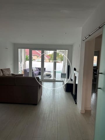 Apartamento de 4 habitaciones en Riba-roja de Túria en alquiler con piscina garaje - 2.700 € (Ref: 10062095)