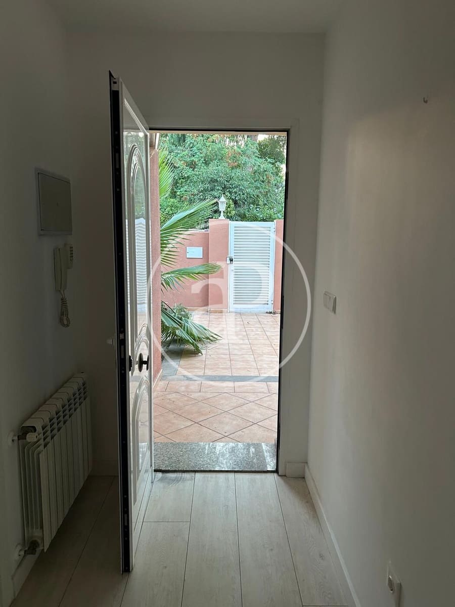 Apartamento de 4 habitaciones en Riba-roja de Túria en alquiler con piscina garaje - 2.700 € (Ref: 10062095)