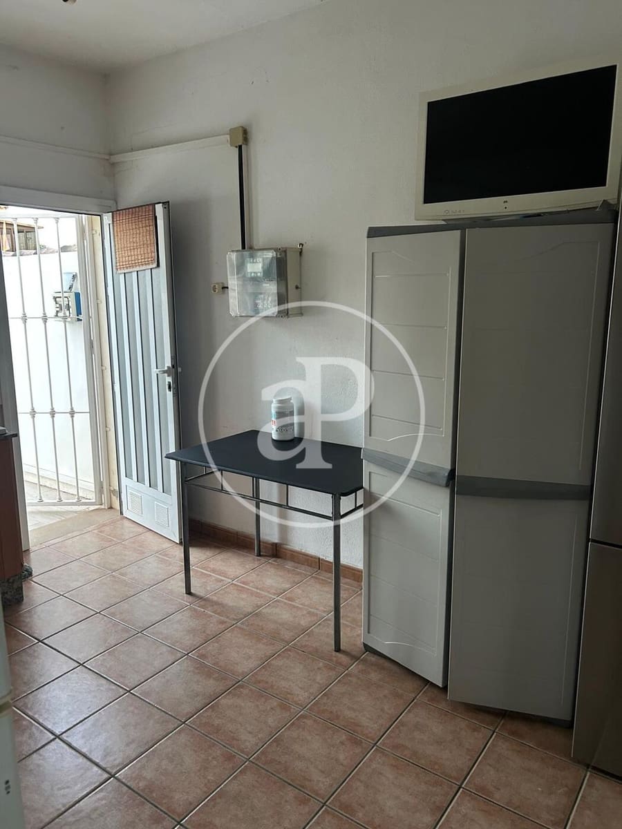 Apartamento de 4 habitaciones en Riba-roja de Túria en alquiler con piscina garaje - 2.700 € (Ref: 10062095)