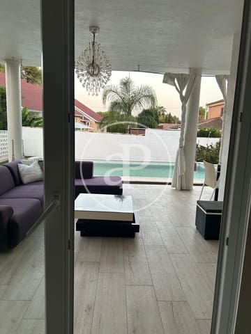 Apartamento de 4 habitaciones en Riba-roja de Túria en alquiler con piscina garaje - 2.700 € (Ref: 10062095)
