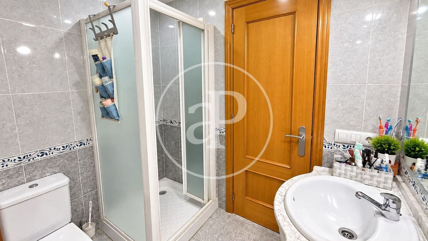 4 makuuhuone Huvila myytävänä paikassa Vilamarxant / Villamarchante - 315 000 € (Ref: 10064595)