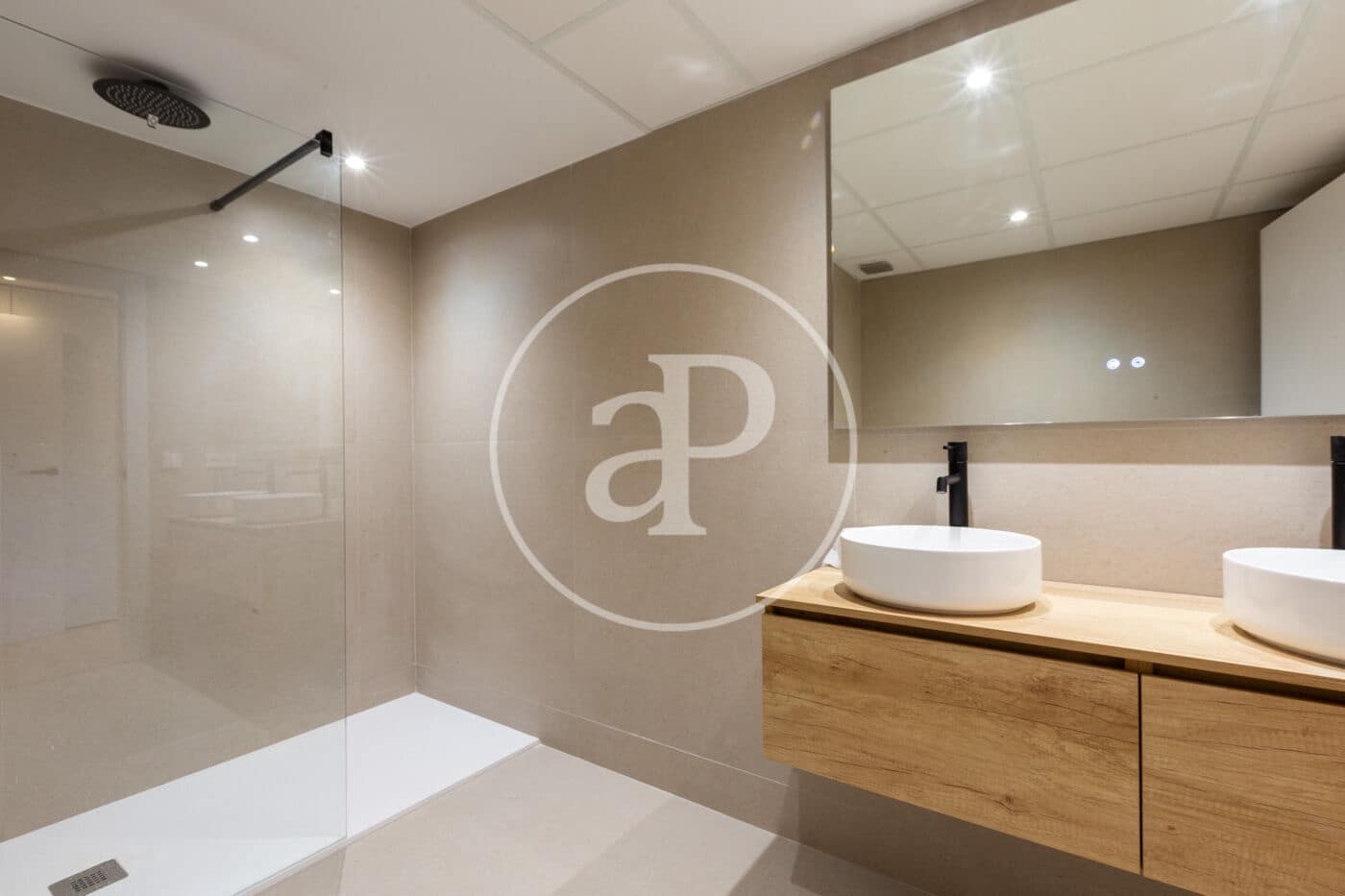 3 bedroom Apartment for sale in Valencia city - € 570,000 (Ref: 10078199)