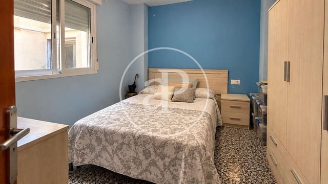 4 makuuhuone Huvila myytävänä paikassa Pedralba - 290 000 € (Ref: 10078200)