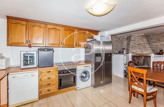 7 makuuhuone Huvila myytävänä paikassa Vilamarxant / Villamarchante mukana uima-altaan - 499 000 € (Ref: 10081103)