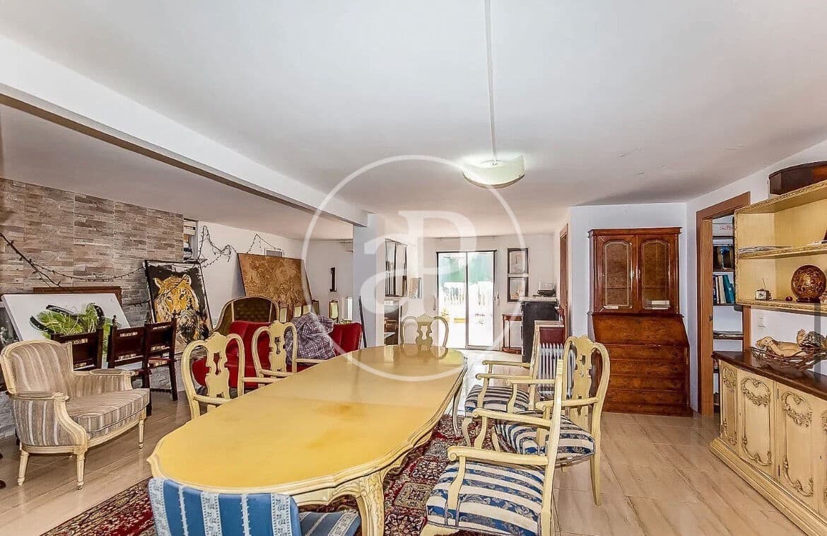 7 makuuhuone Huvila myytävänä paikassa Vilamarxant / Villamarchante mukana uima-altaan - 499 000 € (Ref: 10081103)