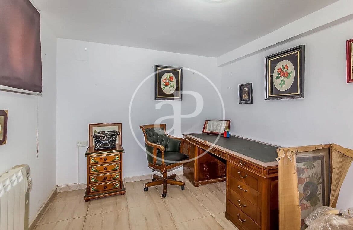 7 makuuhuone Huvila myytävänä paikassa Vilamarxant / Villamarchante mukana uima-altaan - 499 000 € (Ref: 10081103)