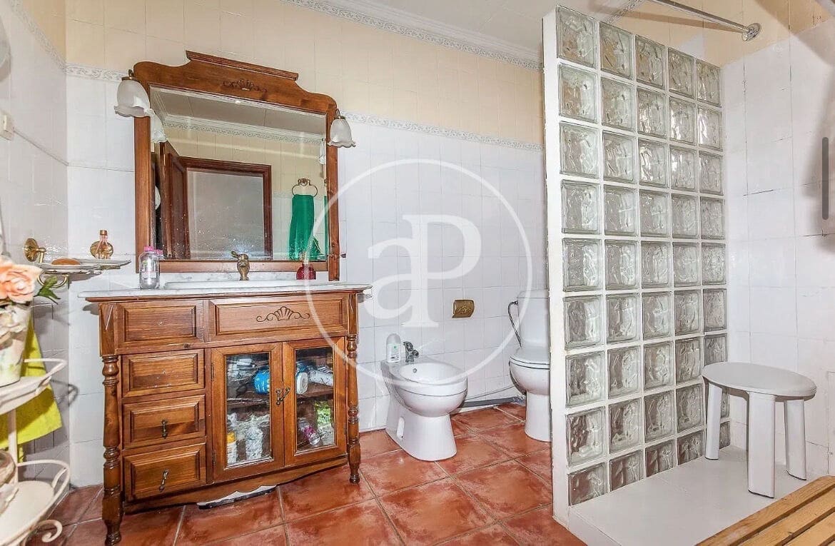 7 makuuhuone Huvila myytävänä paikassa Vilamarxant / Villamarchante mukana uima-altaan - 499 000 € (Ref: 10081103)