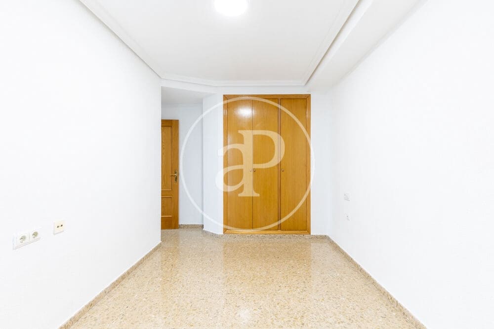 3 bedroom Apartment for sale in Valencia city with garage - € 375,000 (Ref: 10081104)