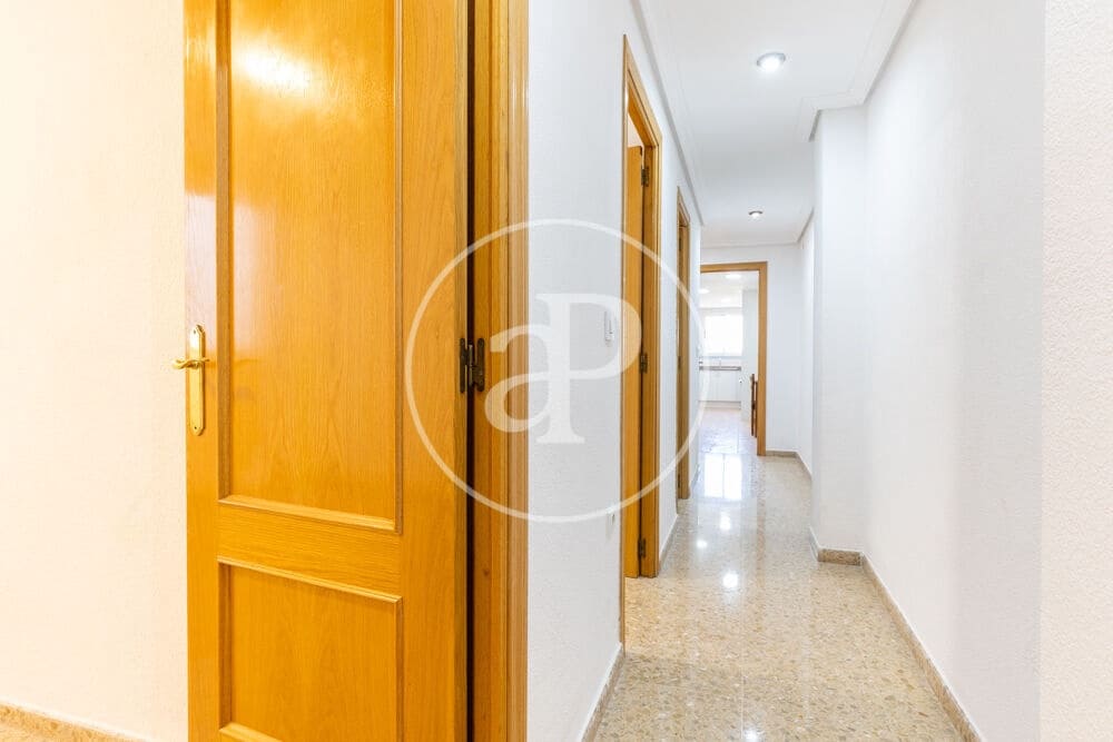 3 bedroom Apartment for sale in Valencia city with garage - € 375,000 (Ref: 10081104)