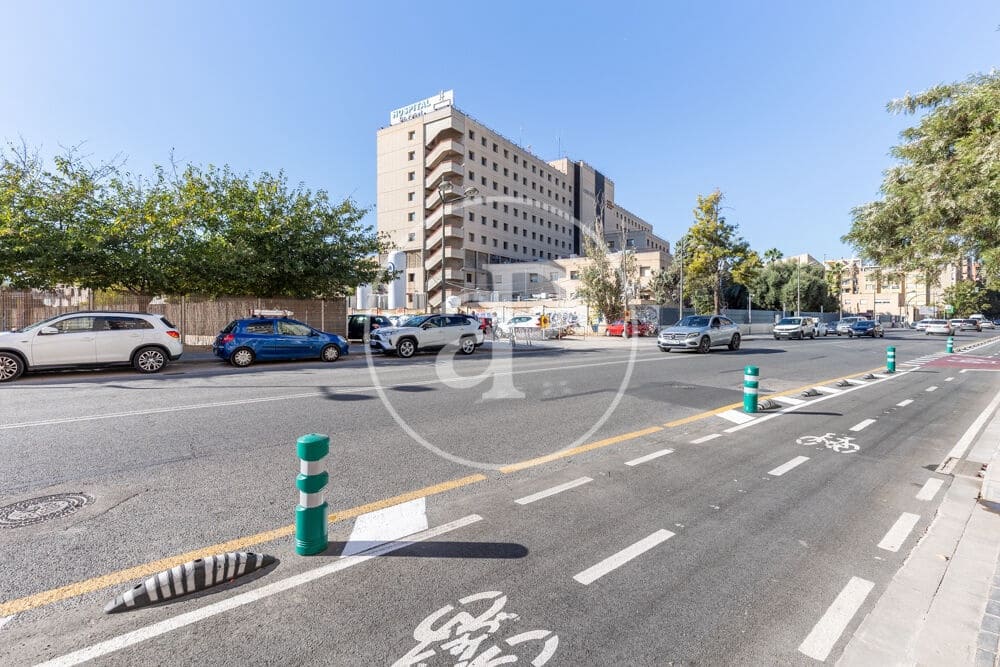 3 bedroom Apartment for sale in Valencia city with garage - € 375,000 (Ref: 10081104)
