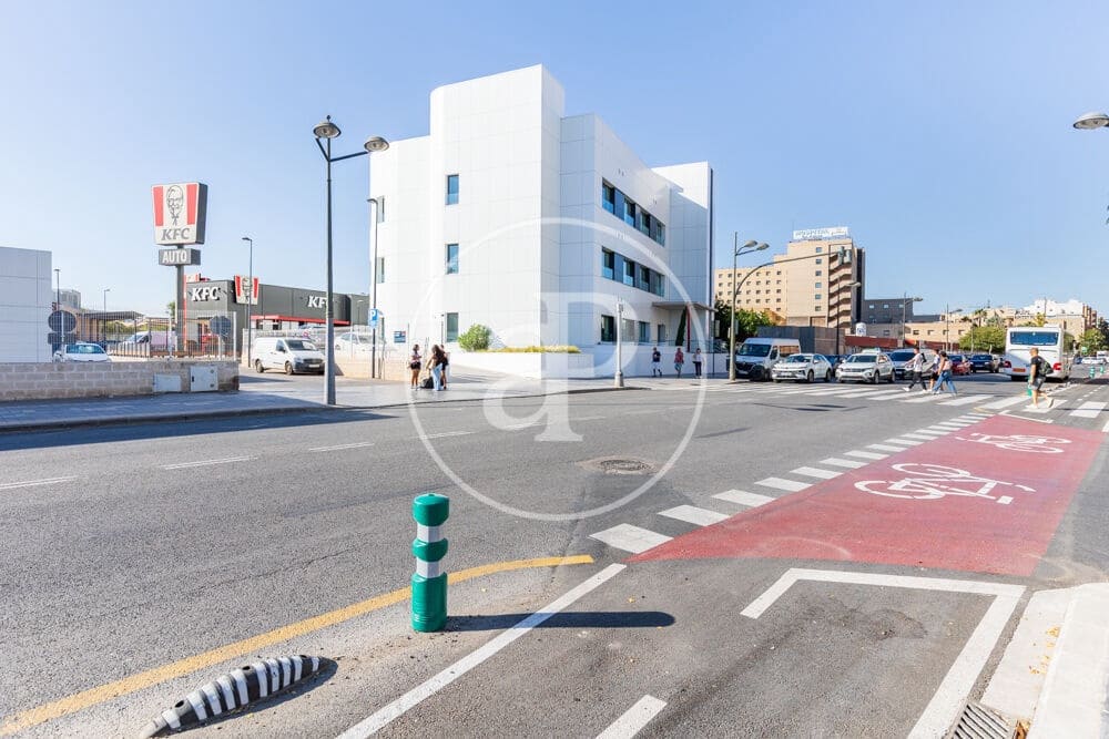 3 bedroom Apartment for sale in Valencia city with garage - € 375,000 (Ref: 10081104)