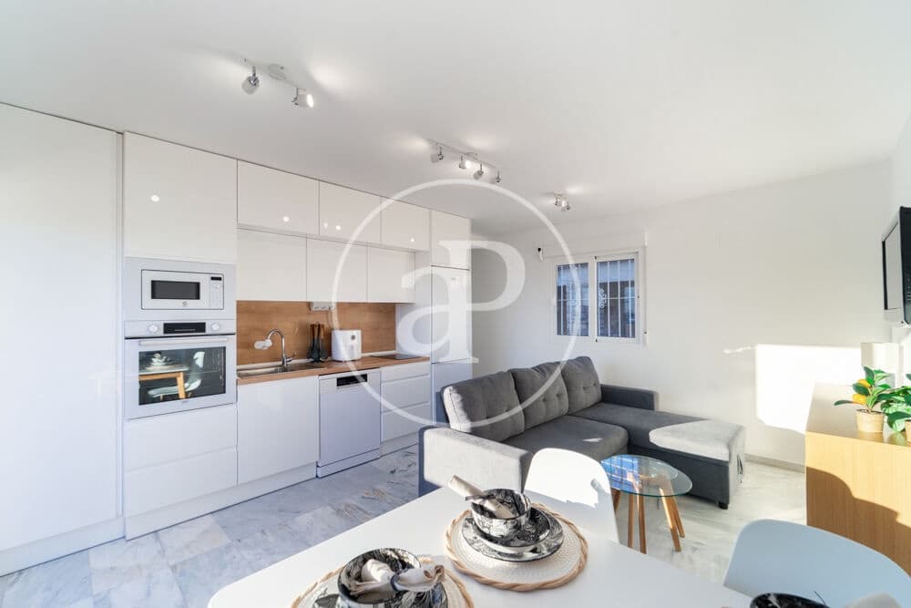 2 Zimmer Apartment zu verkaufen in Benidorm mit Pool - 265.000 € (Ref: 10081105)