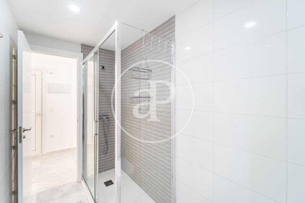 2 Zimmer Apartment zu verkaufen in Benidorm mit Pool - 265.000 € (Ref: 10081105)