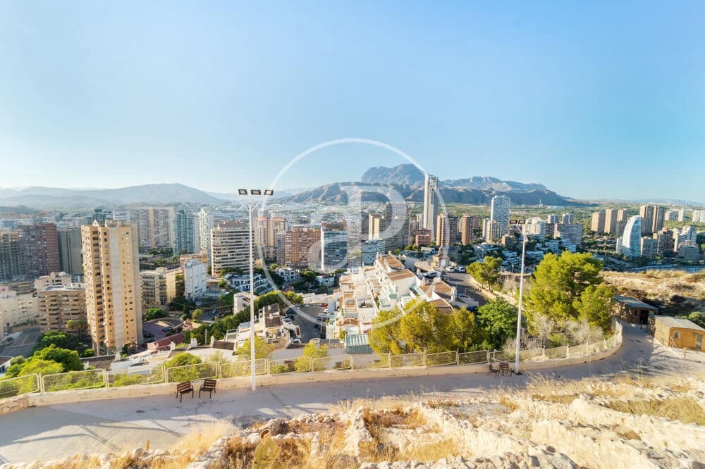 2 Zimmer Apartment zu verkaufen in Benidorm mit Pool - 265.000 € (Ref: 10081105)