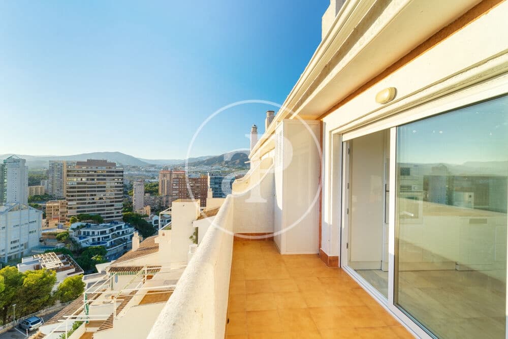 2 Zimmer Apartment zu verkaufen in Benidorm mit Pool - 265.000 € (Ref: 10081105)