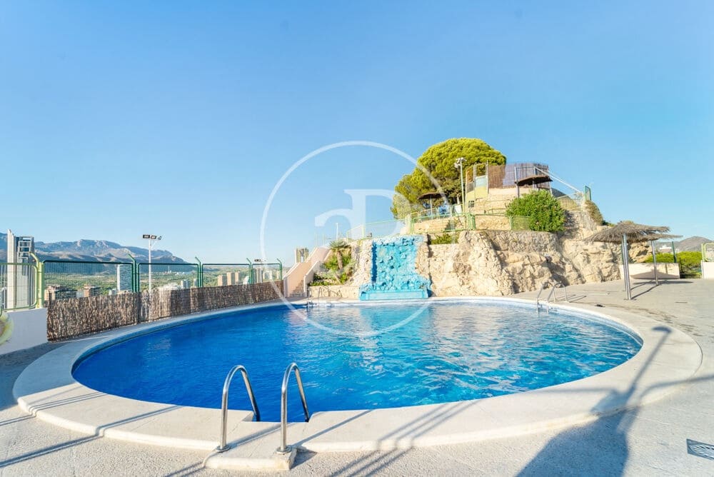 2 Zimmer Apartment zu verkaufen in Benidorm mit Pool - 265.000 € (Ref: 10081105)